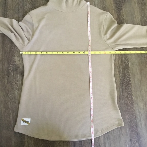 Tracksmith Merino Wool Blend Fells Turtleneck - Picture 5 of 6